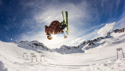 中国体育产业迎来黄金发展期，政策支持与市场活力双轮驱动