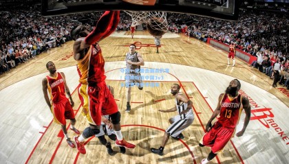 夺冠一定要击最高的掌！姚明祝贺中国3v3女篮勇夺世界冠军