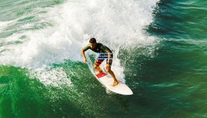 库利巴利亲证转会秘辛，曼联亿元求购遭拒，那不勒斯坚守铸就后防传奇